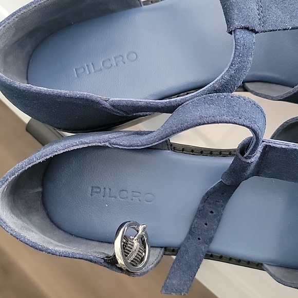 Fisherman Sandals by Pilcro - Picture 3 of 11